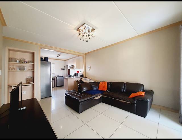 2 BEDROOM APARTMENT FOR SALE IN NOORDWYK